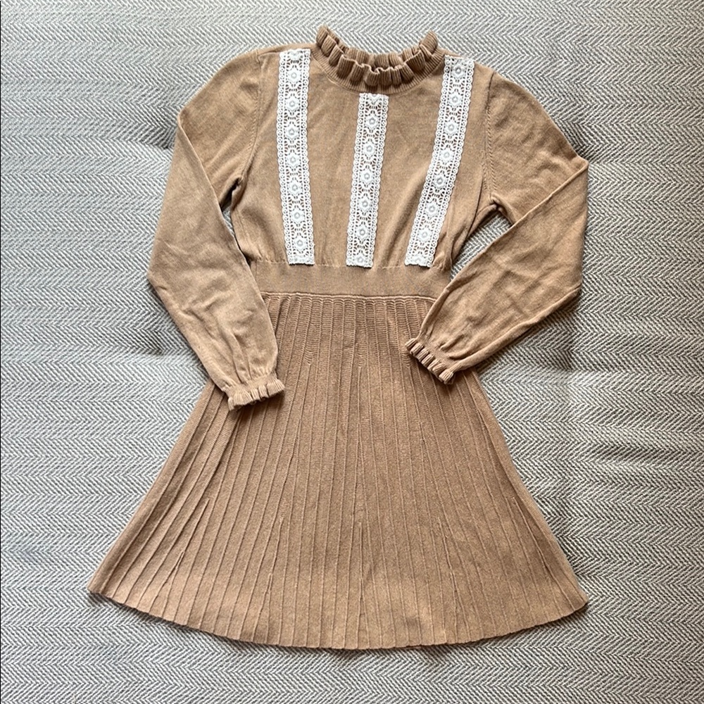 EUC Janie and Jack Girls Tan Fit & Flare Dress with White Lace, size 8